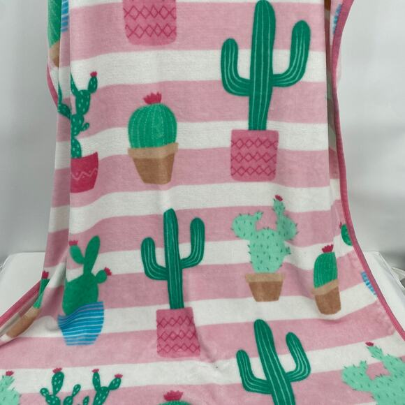 Fun Cactus Fleece Cozy Throw Blanket Saguaro Kids Crib Size - Picture 2 of 7